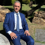 Leonardo Manzan destaca os benefícios fiscais que aceleram investimentos em energia limpa no Brasil.