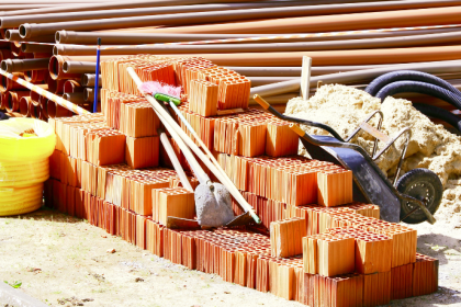 Construção com materiais locais: tendência mundial mostra como reformar com menos desperdício e mais eficiência