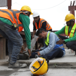 Segurança em obras ganha destaque após acidente em grande projeto: o que moradores e profissionais podem aprender